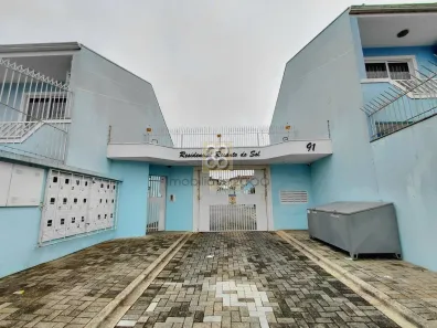 Sobrado com 3 Quartos para alugar, 97m² no Xaxim, Curitiba