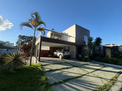 Casa de Condomínio com 3 Quartos à venda, 250m² no Grama, Juiz de Fora