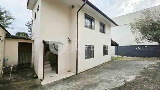 Sobrado com 3 Quartos para alugar, 55m² no Tingui, Curitiba