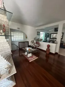 Fazenda/Sítio com 4 Quartos à venda, 300m² no Granja dos Cavaleiros, Macaé