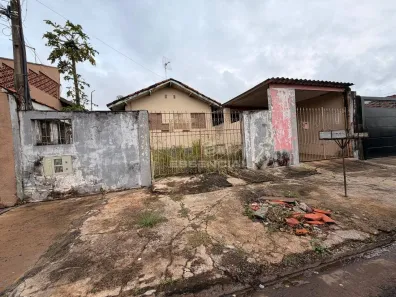 Casa com 3 Quartos à venda, 180m² no Conjunto Habitacional Humberto Popolo, Botucatu