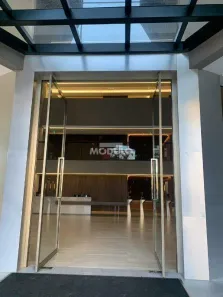 Sala Comercial para alugar, 196m² no Jardim Karaíba, Uberlândia