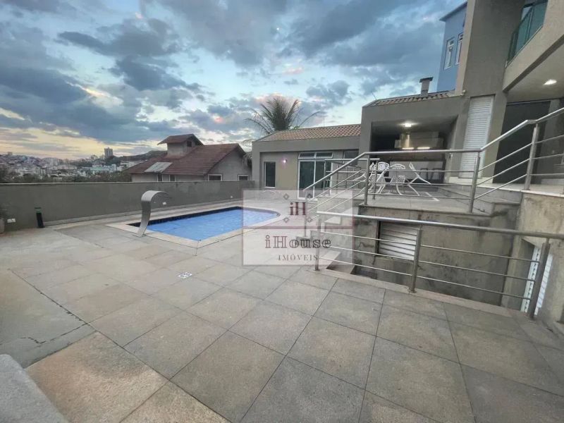 Casa em condomínio com 4 quartos — Santa Lúcia, Belo Horizonte