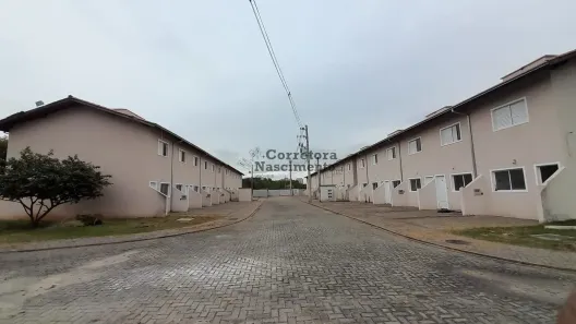 Casa com 2 Quartos à venda, 10m² no Jardim Jacinto, Jacareí