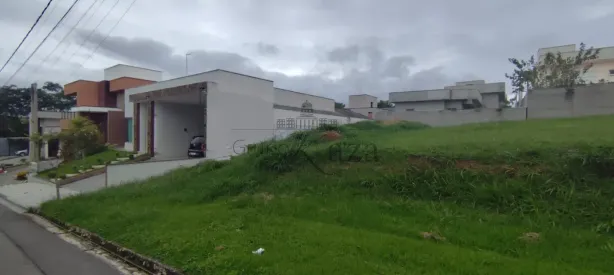 à venda, 300m² no Bairro do Grama, Caçapava