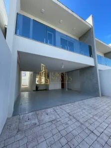 Sobrado com 3 Quartos à venda, 163m² no São João, Itajaí