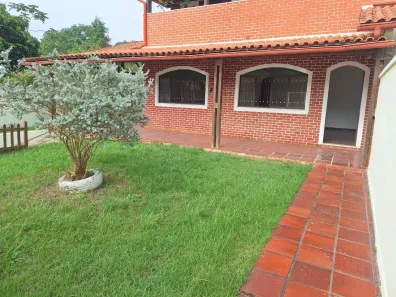 Casa de Condomínio com 2 Quartos para alugar, 105m² no Maria Paula, São Gonçalo