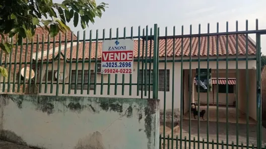 Casa com 2 Quartos à venda, 120m² no Conjunto Habitacional Requião, Maringá