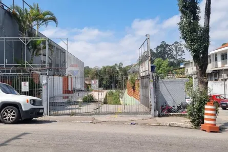 Lote/Terreno à venda, 975m² no Cercado Grande, Embu das Artes