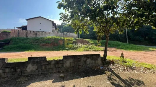 Lote/Terreno à venda, 300m² no Jardim das Palmeiras, Valinhos