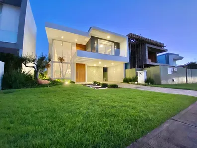 Casa de Condomínio com 4 Quartos à venda, 270m² no Arroio Teixeira, Capão da Canoa