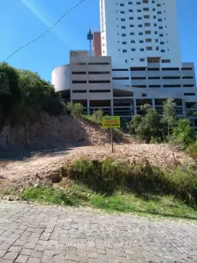 Lote/Terreno à venda, 860m² no Panazzolo, Caxias do Sul