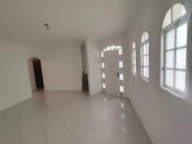 Casa de Condomínio com 3 Quartos para alugar, 220m² no Vila Santos, São Paulo