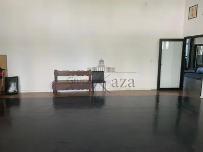 Imóvel Comercial para alugar, 600m² no Condomínio Royal Park, São José dos Campos
