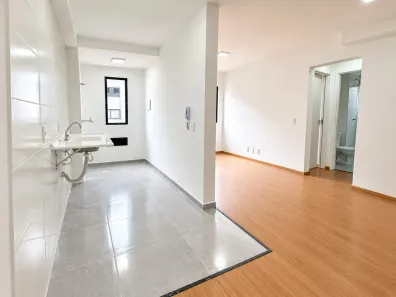 Apartamento com 2 Quartos à venda, 46m² no Jardim Maria Celina, Londrina