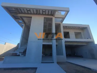 Sobrado com 3 Quartos à venda, 230m² no Iguaçu, Araucária