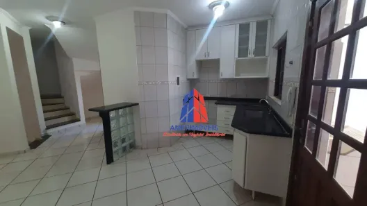 Sobrado com 3 Quartos para alugar, 156m² no Parque Residencial Jaguari, Americana