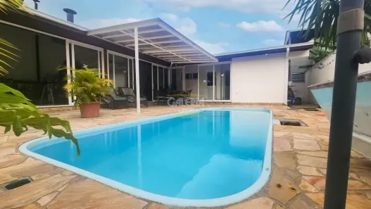Casa com 4 Quartos à venda, 350m² no Iririú, Joinville