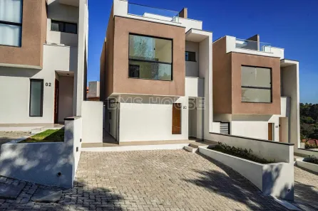 Casa com 3 Quartos à venda, 170m² no Jardim Ana Estela, Carapicuíba