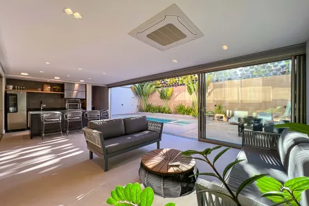 Casa de Condomínio com 4 Quartos à venda, 350m² no Tamboré, Santana de Parnaíba