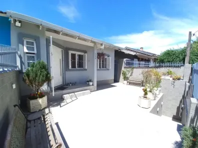 Casa com 2 Quartos para alugar, 80m² no Neópolis, Gravataí