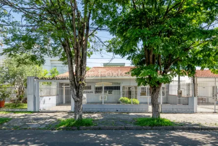 Casa com 3 Quartos à venda, 315m² no Nonoai, Porto Alegre