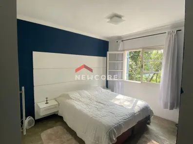 Casa de Condomínio com 3 Quartos à venda, 300m² no Jardim Petrópolis, Itapecerica da Serra