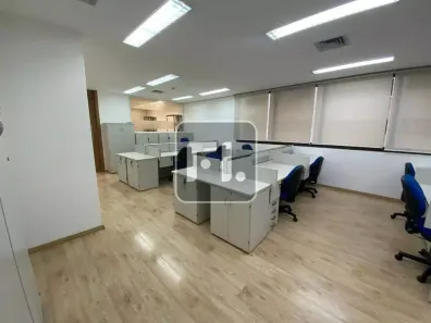 Sala Comercial à venda, 189m² no Vila Olímpia, São Paulo