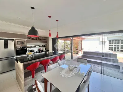 Casa com 3 Quartos à venda, 160m² no Camobi, Santa Maria