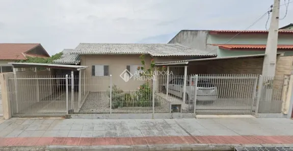 Casa com 4 Quartos à venda, 190m² no Carianos, Florianópolis