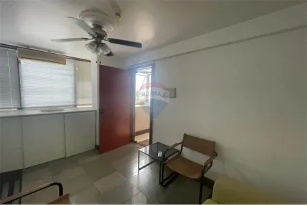 Sala Comercial à venda, 34m² no Caminho das Árvores, Salvador