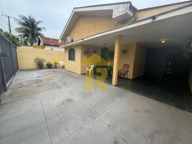 Casa com 4 Quartos à venda, 220m² no Jardim Santa Catarina, São José do Rio Preto