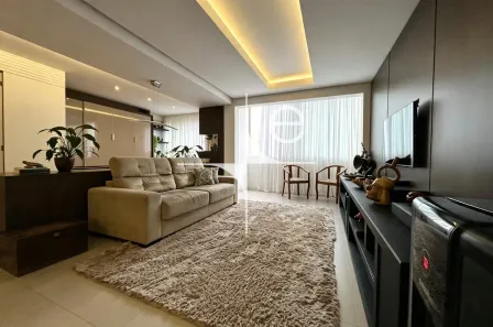 Apartamento com 3 Quartos para alugar, 100m² no Centro, Florianópolis