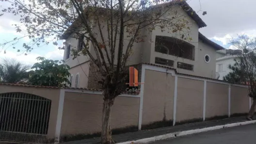Sobrado com 3 Quartos à venda, 300m² no Jardim Piqueroby, São Paulo