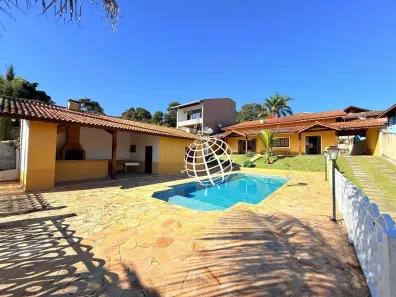 Fazenda/Sítio com 4 Quartos à venda, 302m² no , Piracaia