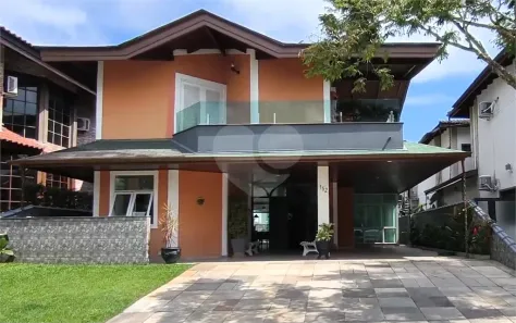 Casa de Condomínio com 4 Quartos à venda, 319m² no Vista Linda, Bertioga