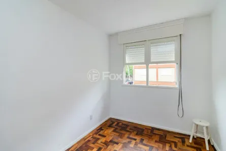 Apartamento com 2 Quartos à venda, 48m² no Camaquã, Porto Alegre