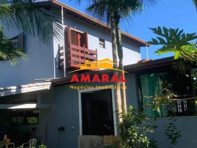 Fazenda/Sítio com 5 Quartos à venda, 250m² no Chácaras Duchen, Suzano
