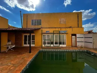 Imóvel Comercial com 5 Quartos para alugar, 160m² no Jardim Sumaré, Ribeirão Preto