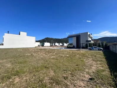 Lote/Terreno à venda, 215m² no Beira Rio, Biguaçu