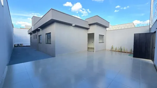 Casa com 3 Quartos à venda, 120m² no Laranjeiras, Uberlândia
