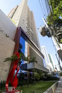 Apartamento com 2 Quartos para alugar, 70m² no Setor Bueno, Goiânia