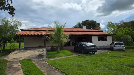 Fazenda/Sítio com 3 Quartos à venda, 260m² no Condominio Cidade das Aguas, Hidrolândia