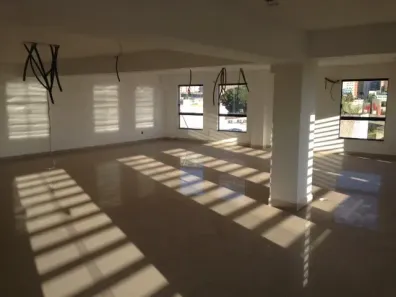 Sala Comercial para alugar, 55m² no Setor Bueno, Goiânia