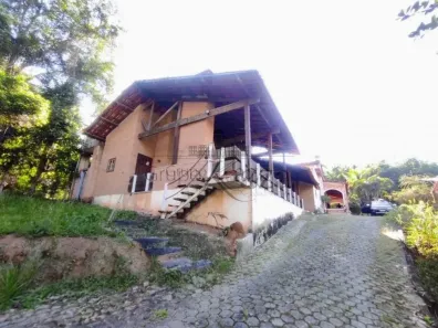 com 3 Quartos à venda, 2100m² no Jardim São Gabriel, Jacareí