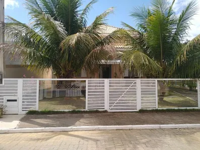 Casa de Condomínio com 3 Quartos à venda, 280m² no Coqueiral, Araruama