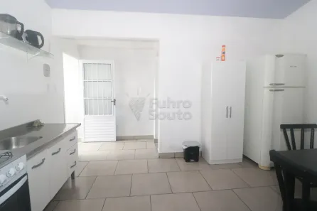 Apartamento com 1 Quarto para alugar, 10m² no Centro, Pelotas