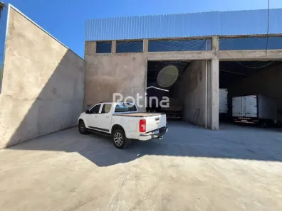 Galpão/Depósito/Armazém para alugar, 300m² no Minas Gerais, Uberlândia