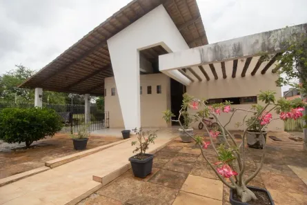 Casa com 4 Quartos à venda, 398m² no Candelária, Natal