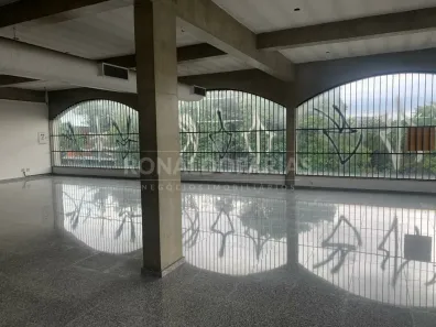 Prédio Comercial para alugar, 784m² no Jardim Marajoara, São Paulo